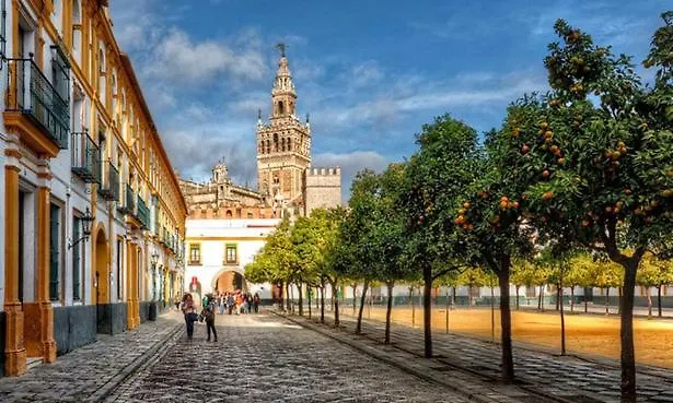 Estudio En Pleno Centro De Sevilla By Msholidays Spain