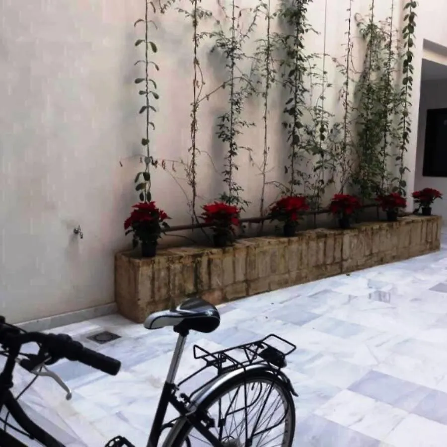 Estudio En Pleno Centro De Sevilla By Msholidays Seville